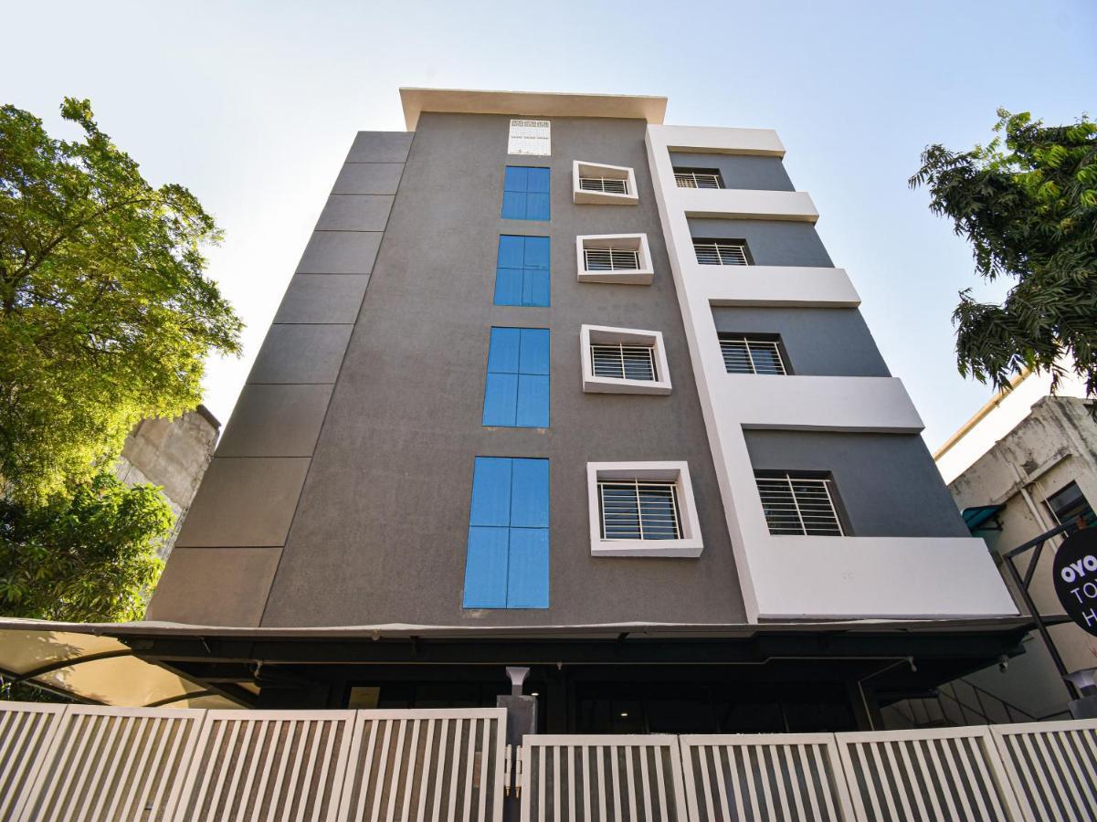 Oyo Townhouse 498 Hotel Western Nagpur Ngoại thất bức ảnh